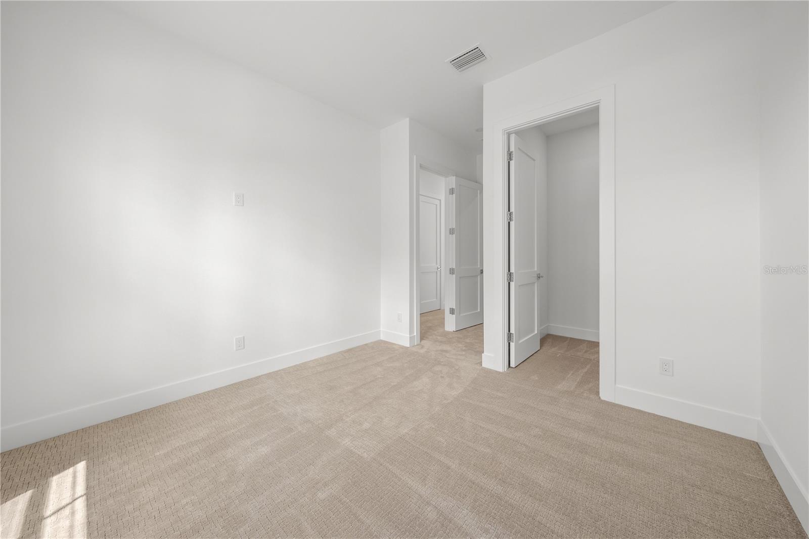 GRANADA - Residential