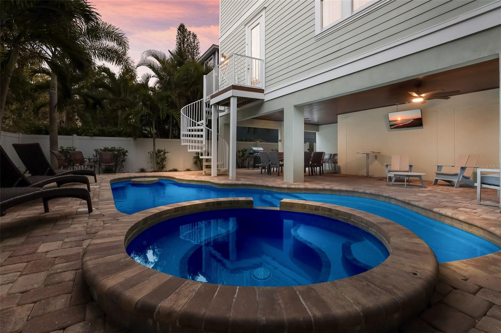 GULF VIEW SUB OF ANNA MARIA KEY - Residential