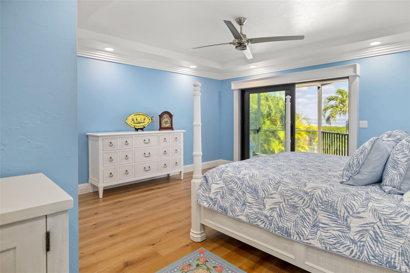 BAY ISLES - Residential