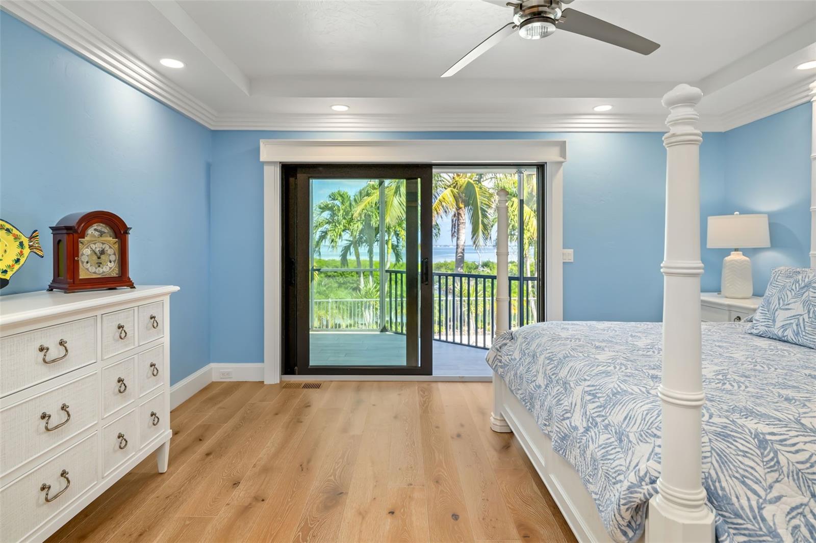 BAY ISLES - Residential