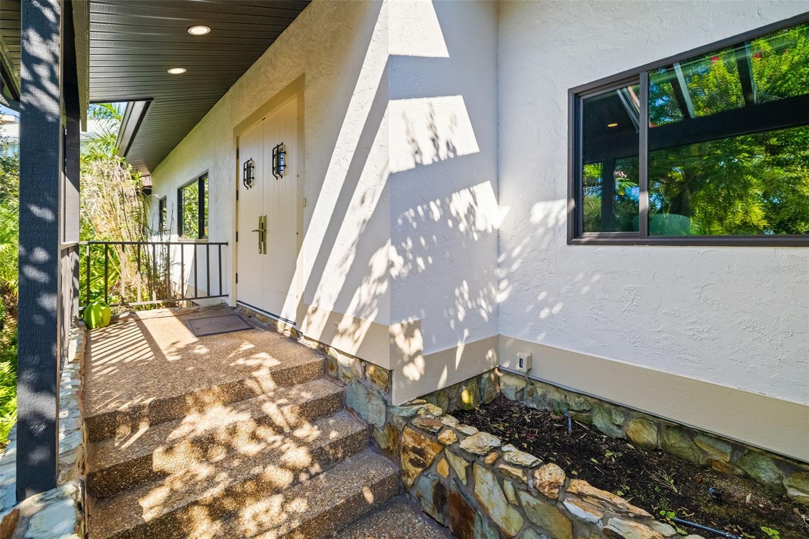 BAY ISLES - Residential