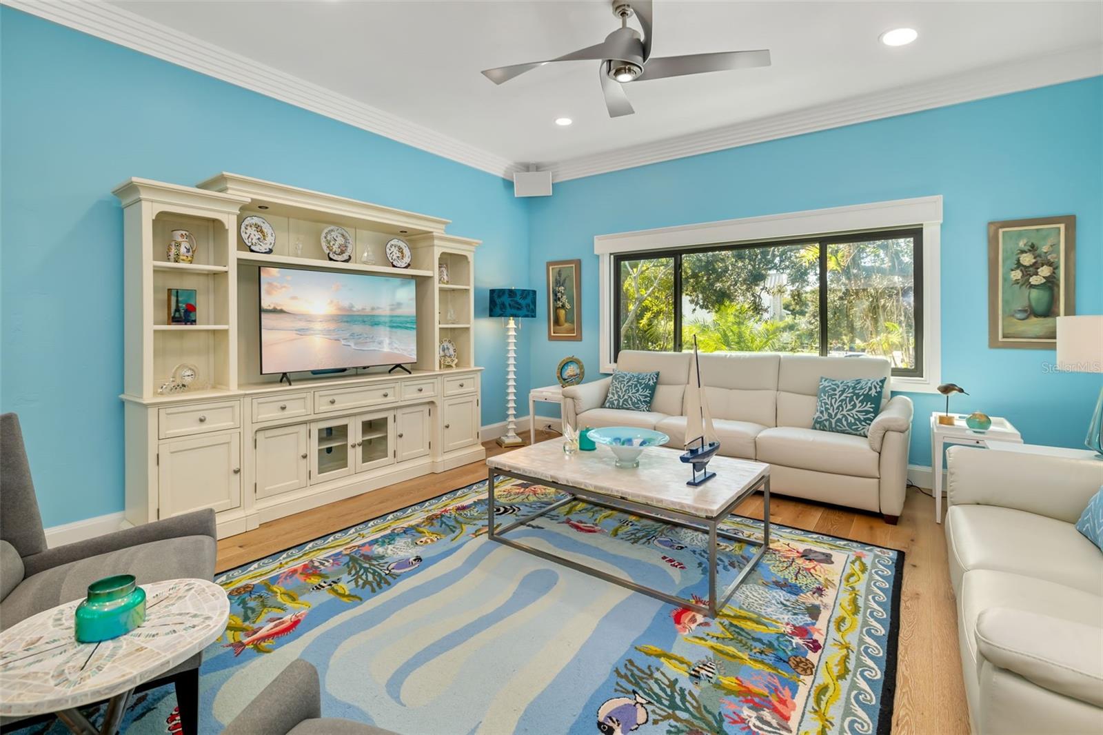 BAY ISLES - Residential