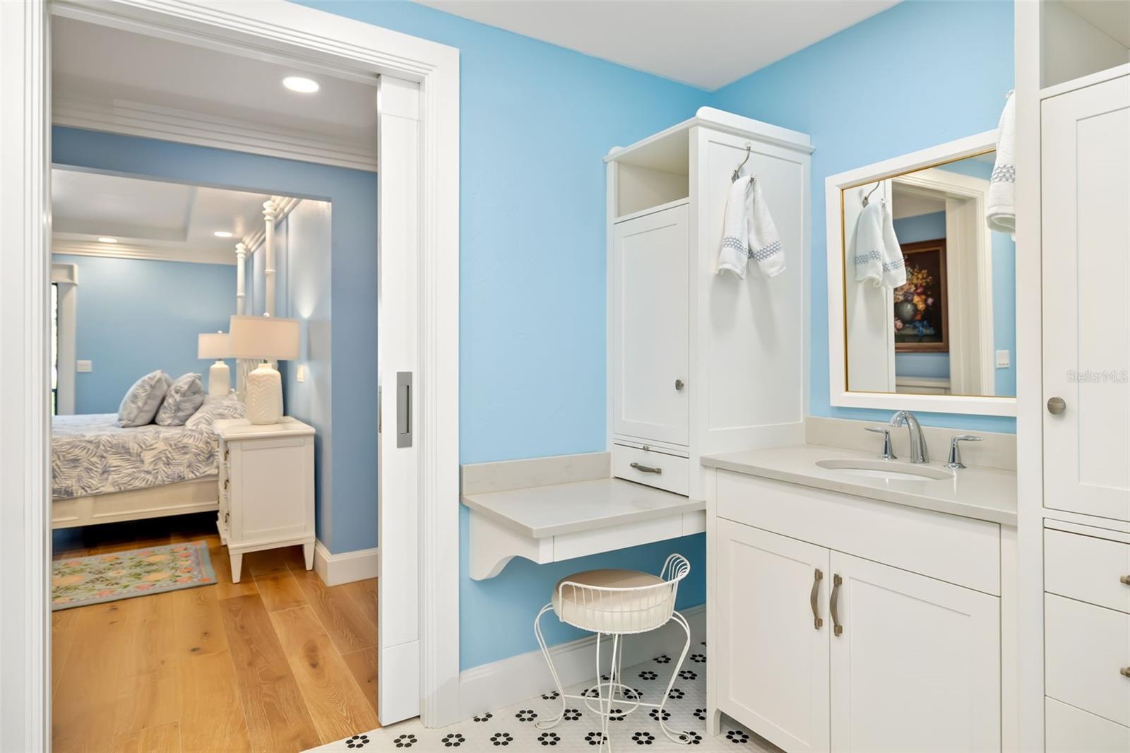 BAY ISLES - Residential