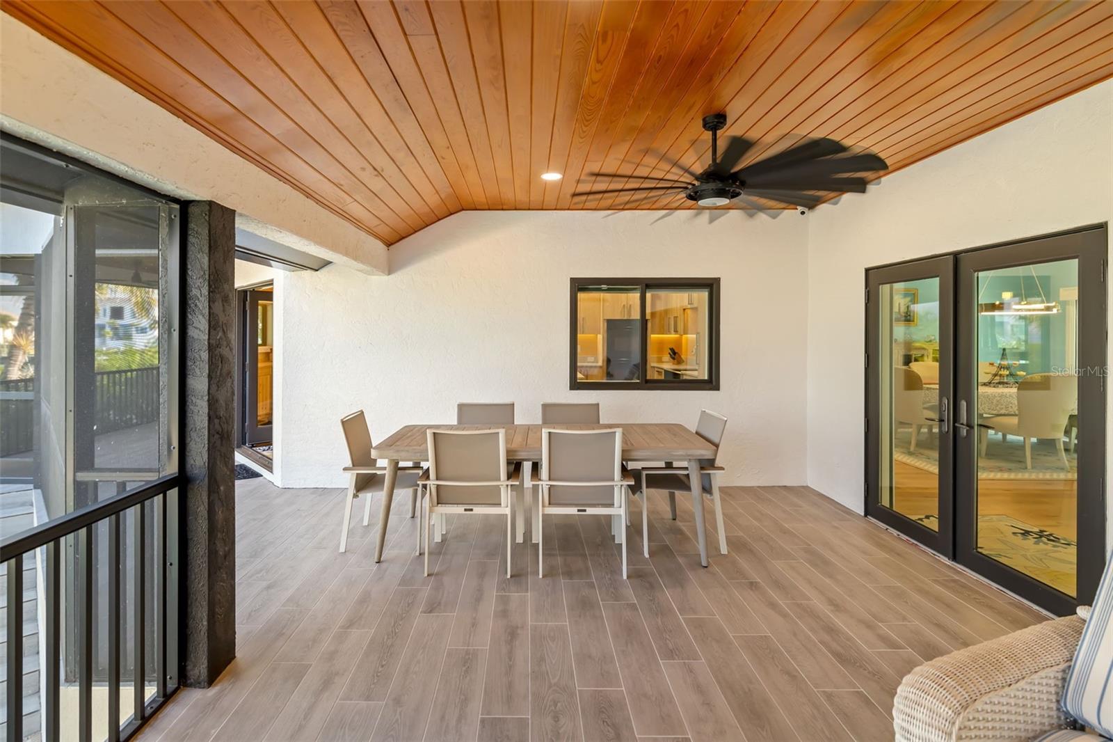 BAY ISLES - Residential