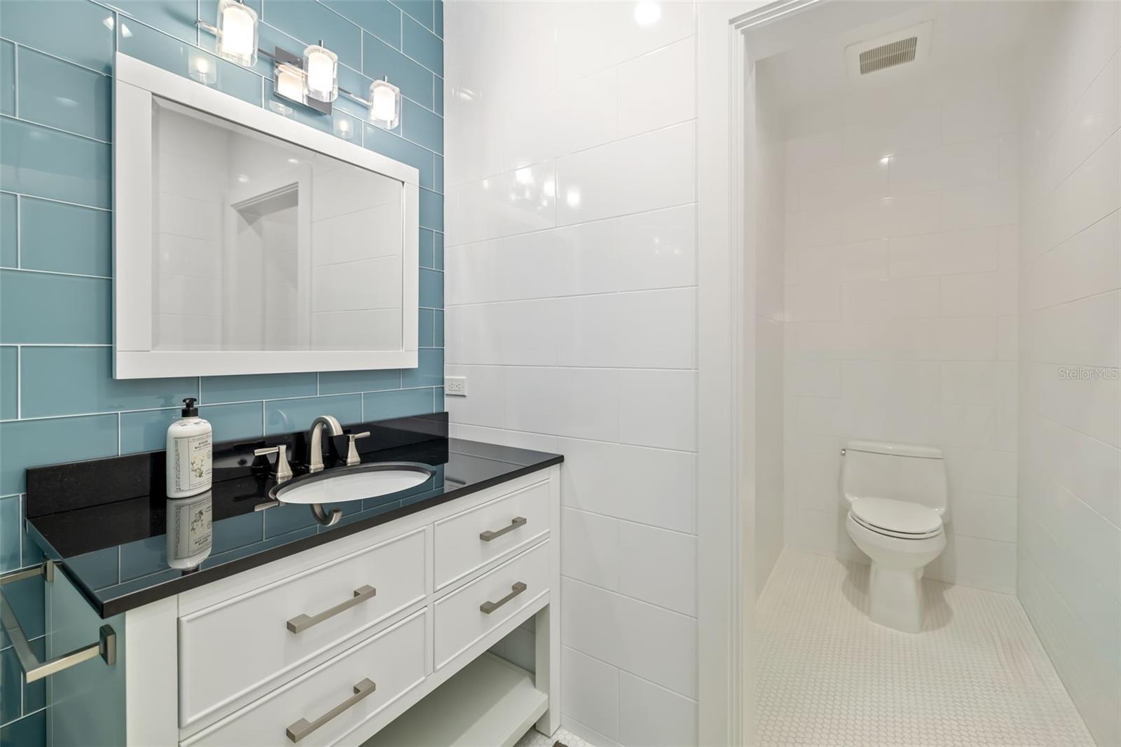 BAY ISLES - Residential