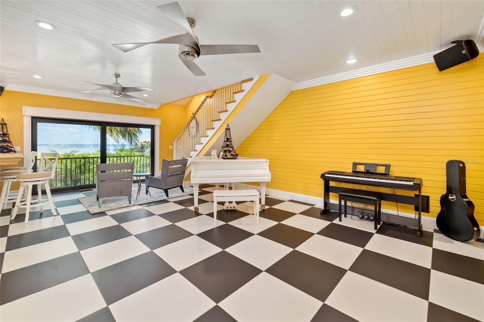 BAY ISLES - Residential