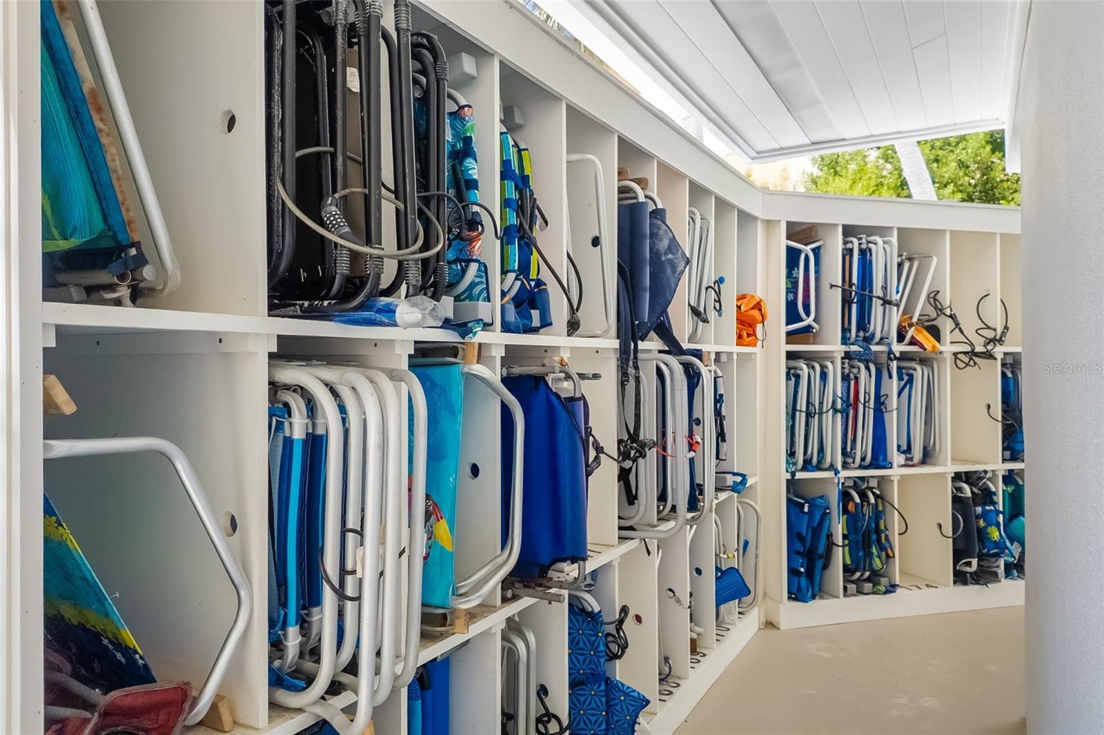 BAY ISLES - Residential