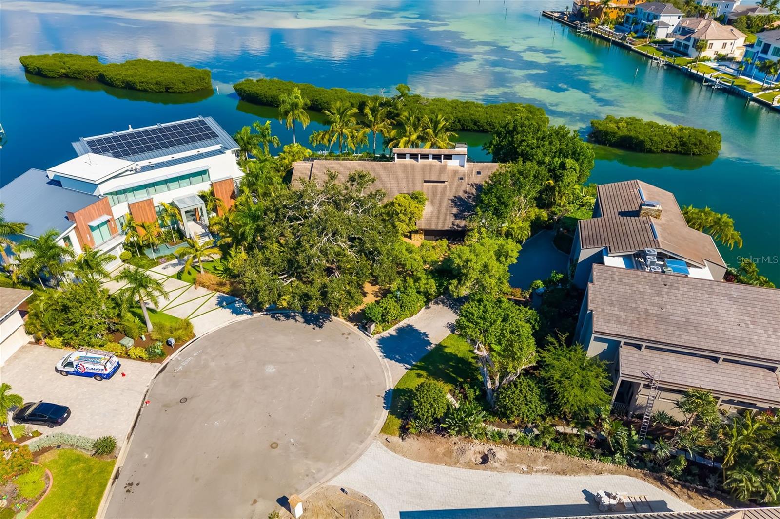 BAY ISLES - Residential