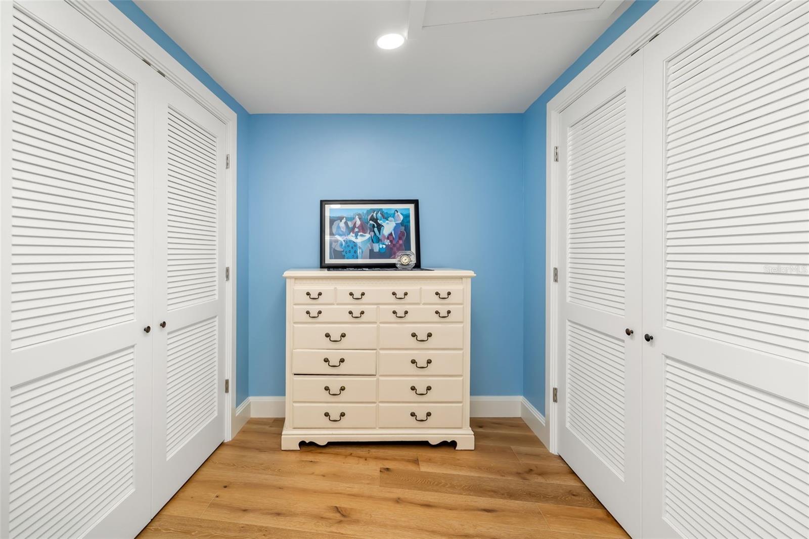 BAY ISLES - Residential