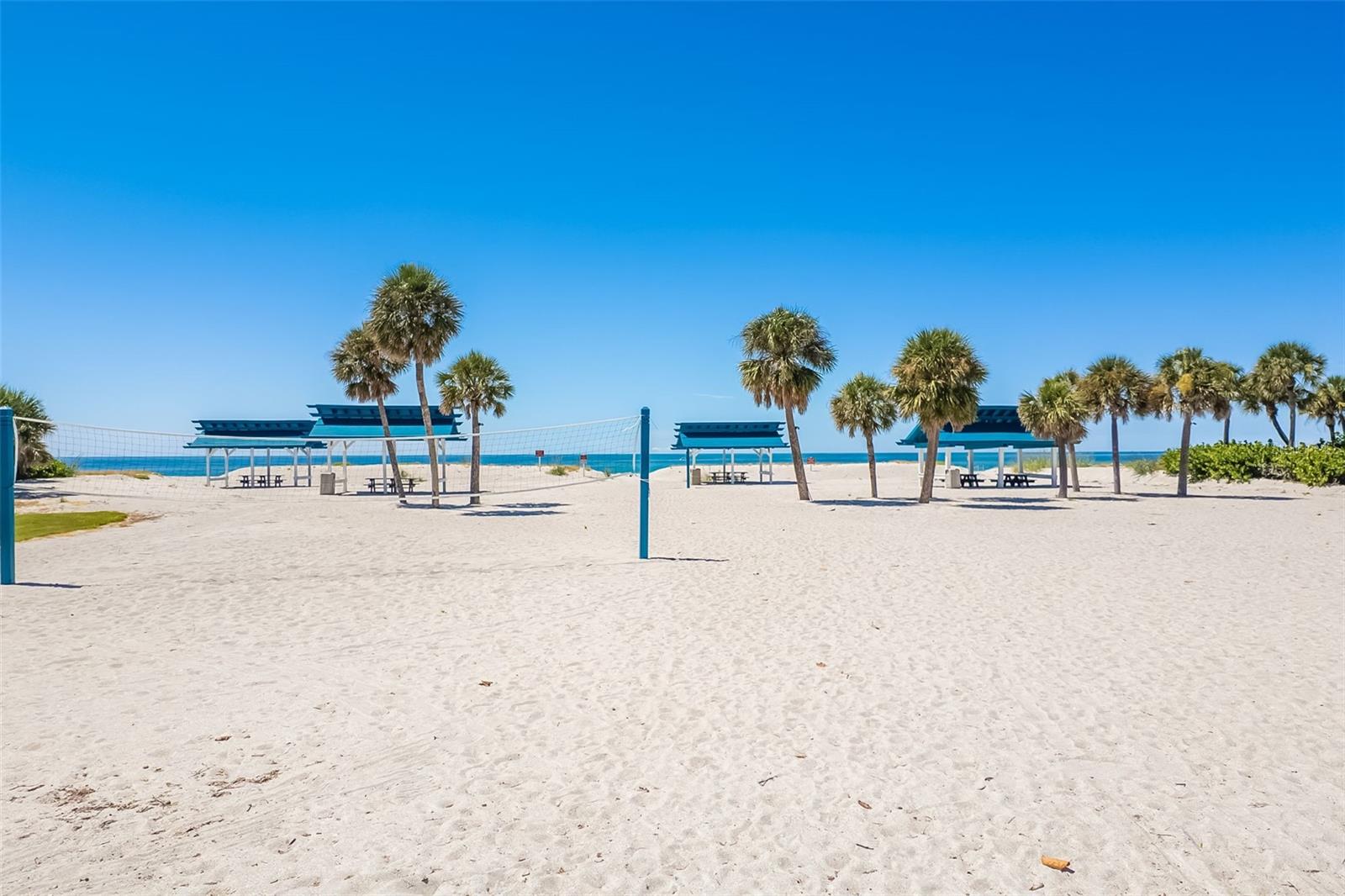 BAY ISLES - Residential