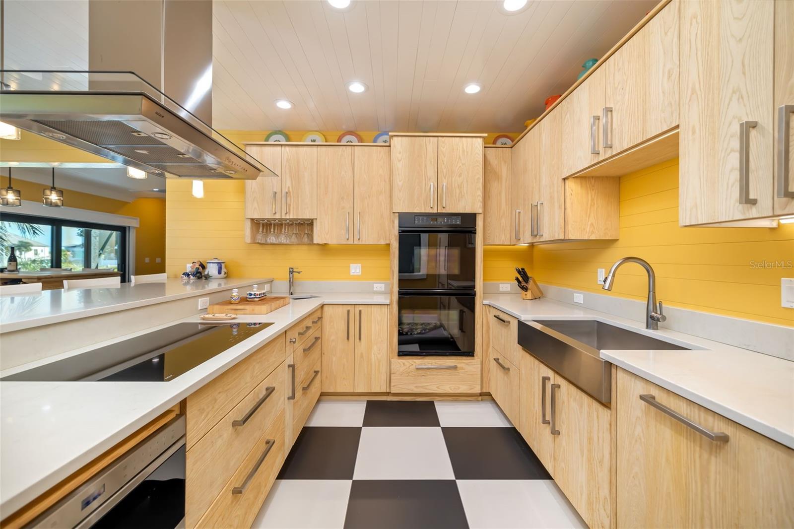 BAY ISLES - Residential