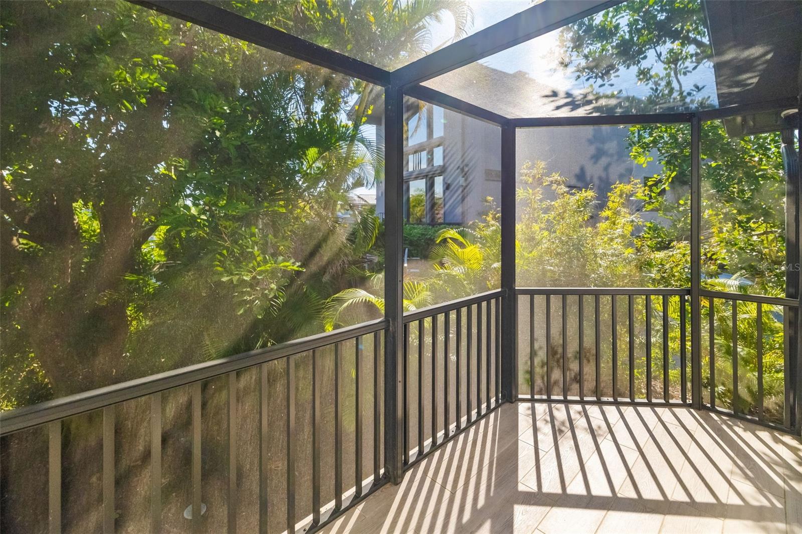 BAY ISLES - Residential