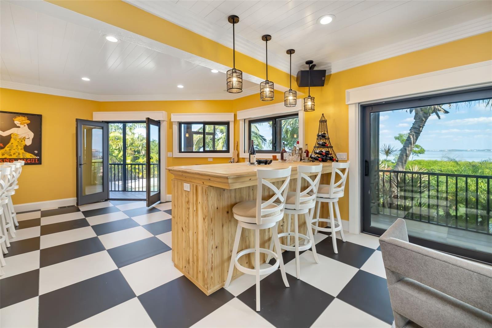 BAY ISLES - Residential