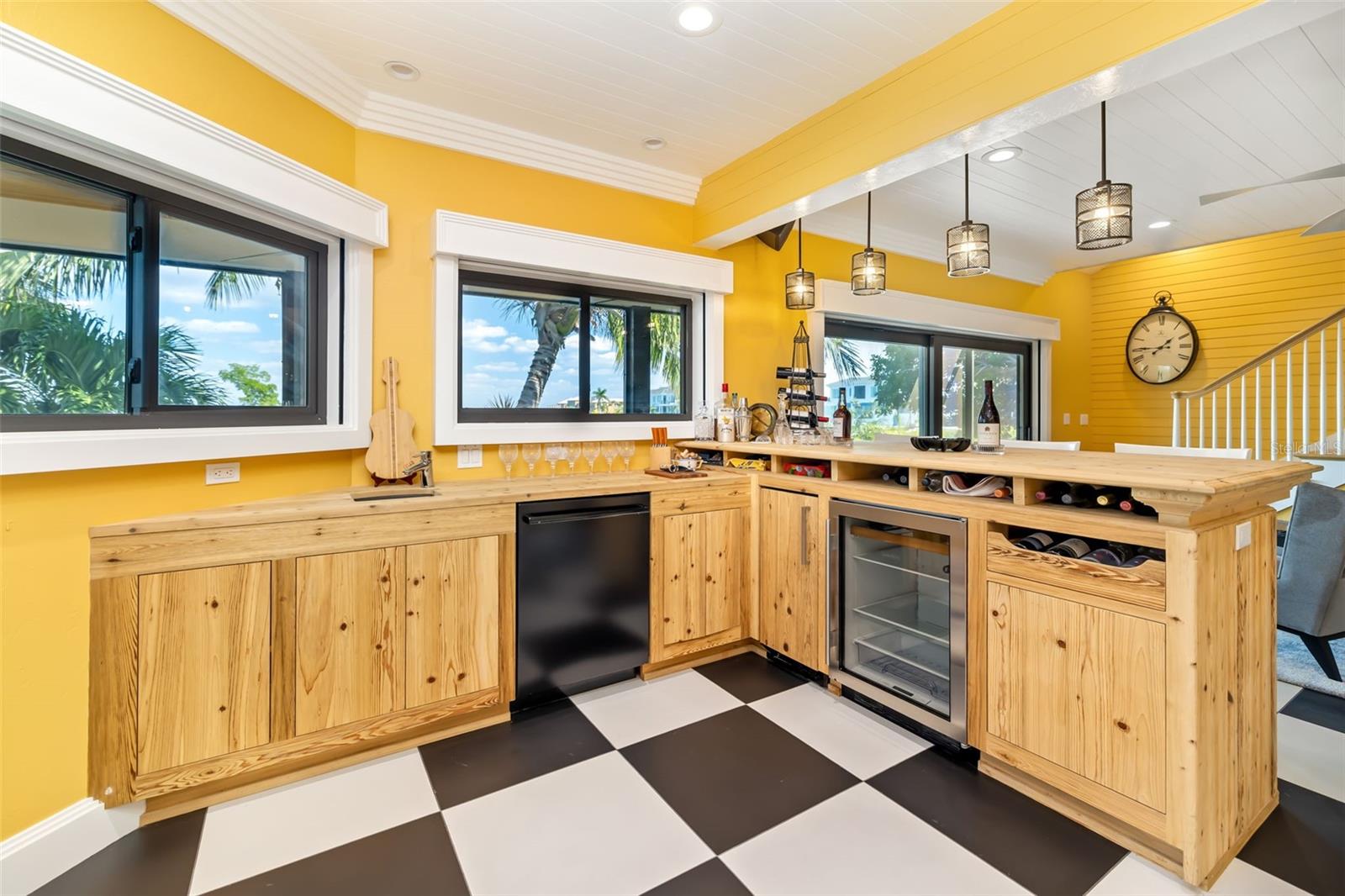 BAY ISLES - Residential