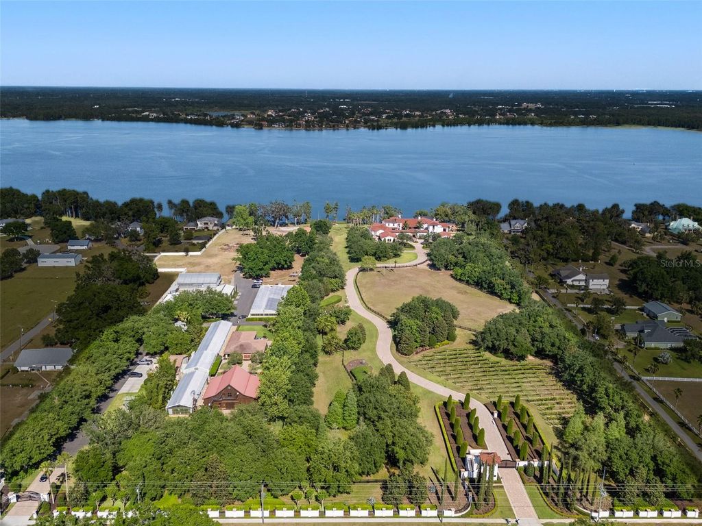 Photo of 11865 Fort King Highway, Thonotosassa, FL 33592 (MLS # TB8379435)