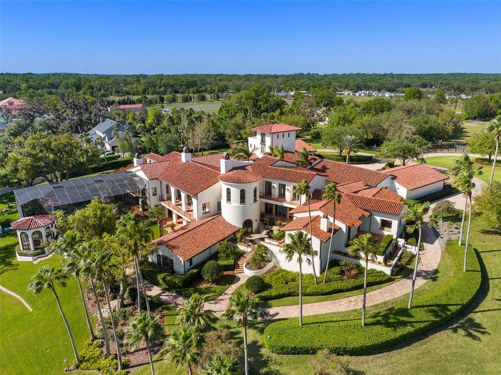 Photo of 11865 Fort King Highway, Thonotosassa, FL 33592 (MLS # TB8379435)