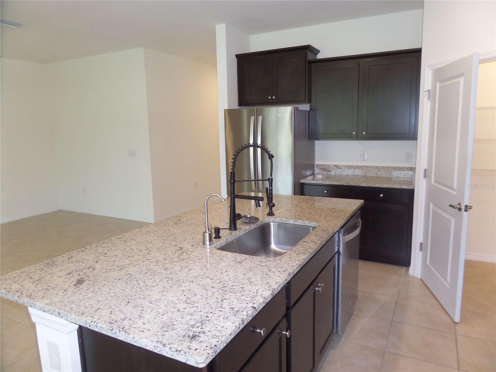 BEAUMONT PH 2 & 3 - Residential Lease