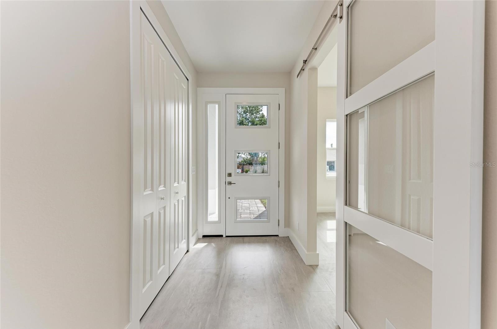 SOUTH VENICE - Residential