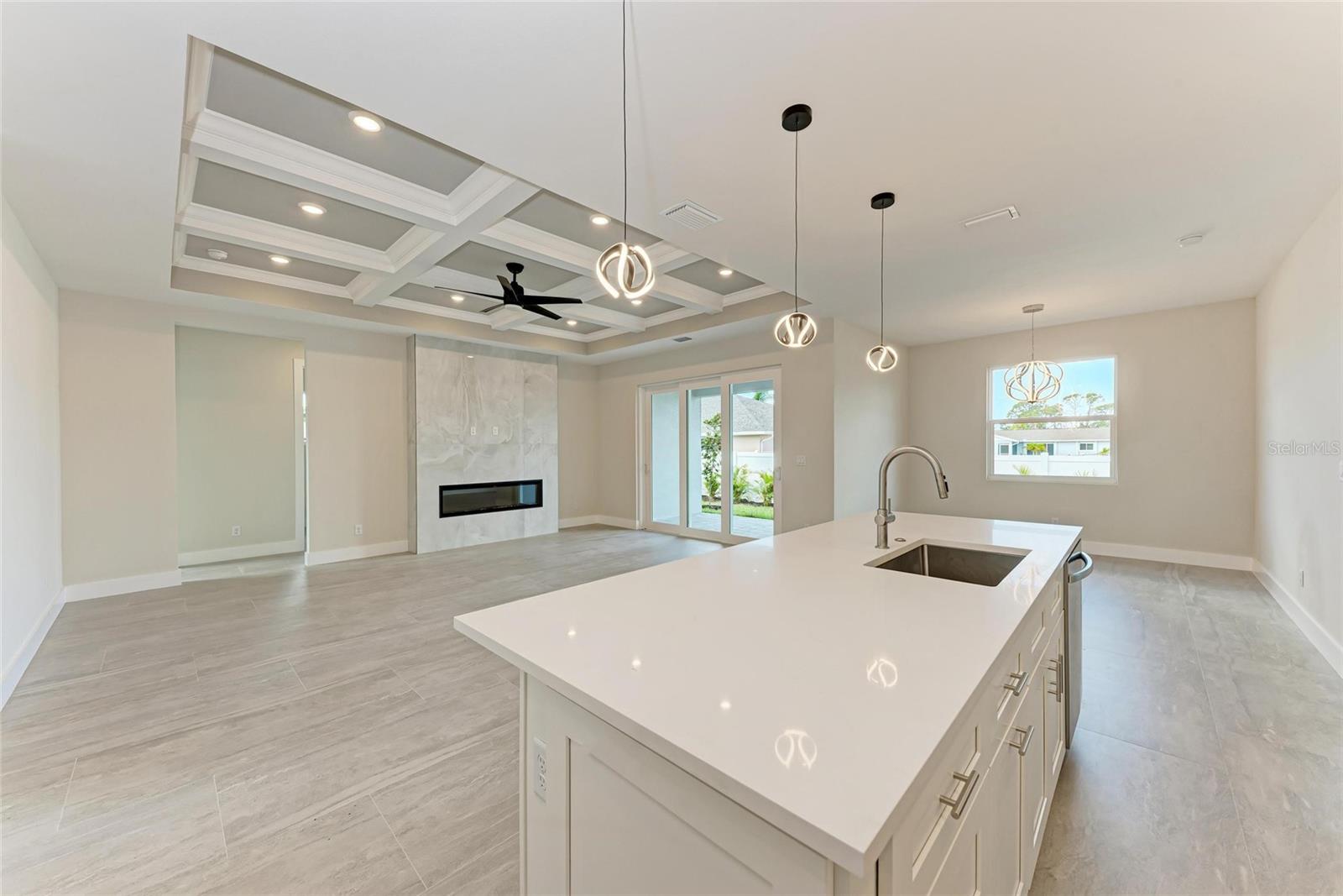 SOUTH VENICE - Residential