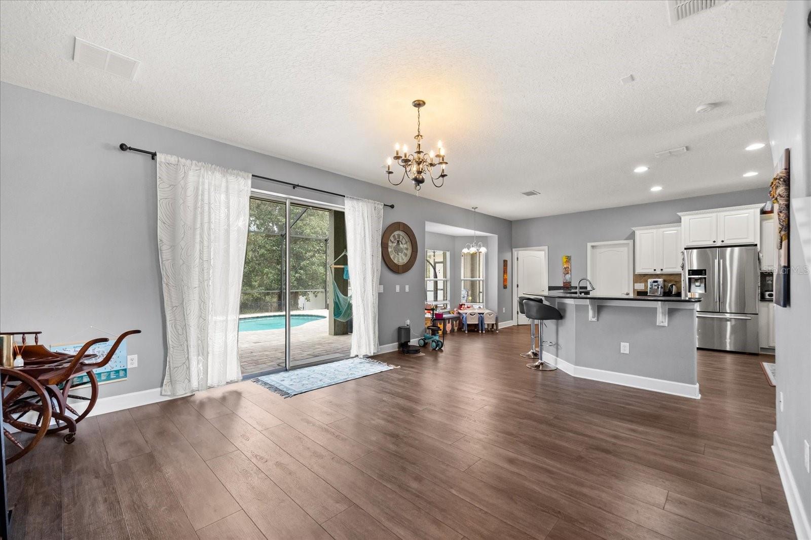 STONEYBROOK HILLS 18 - Residential