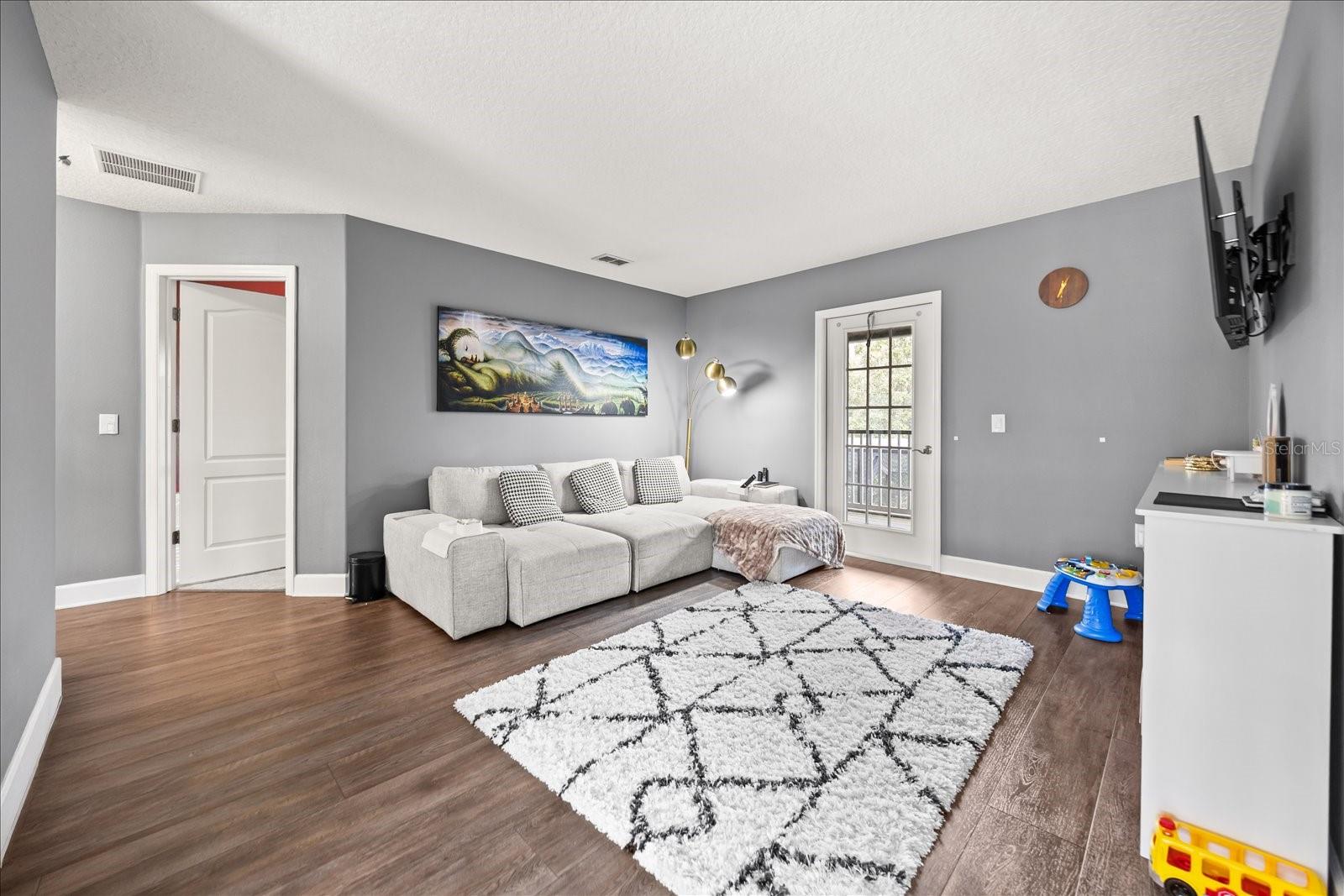 STONEYBROOK HILLS 18 - Residential