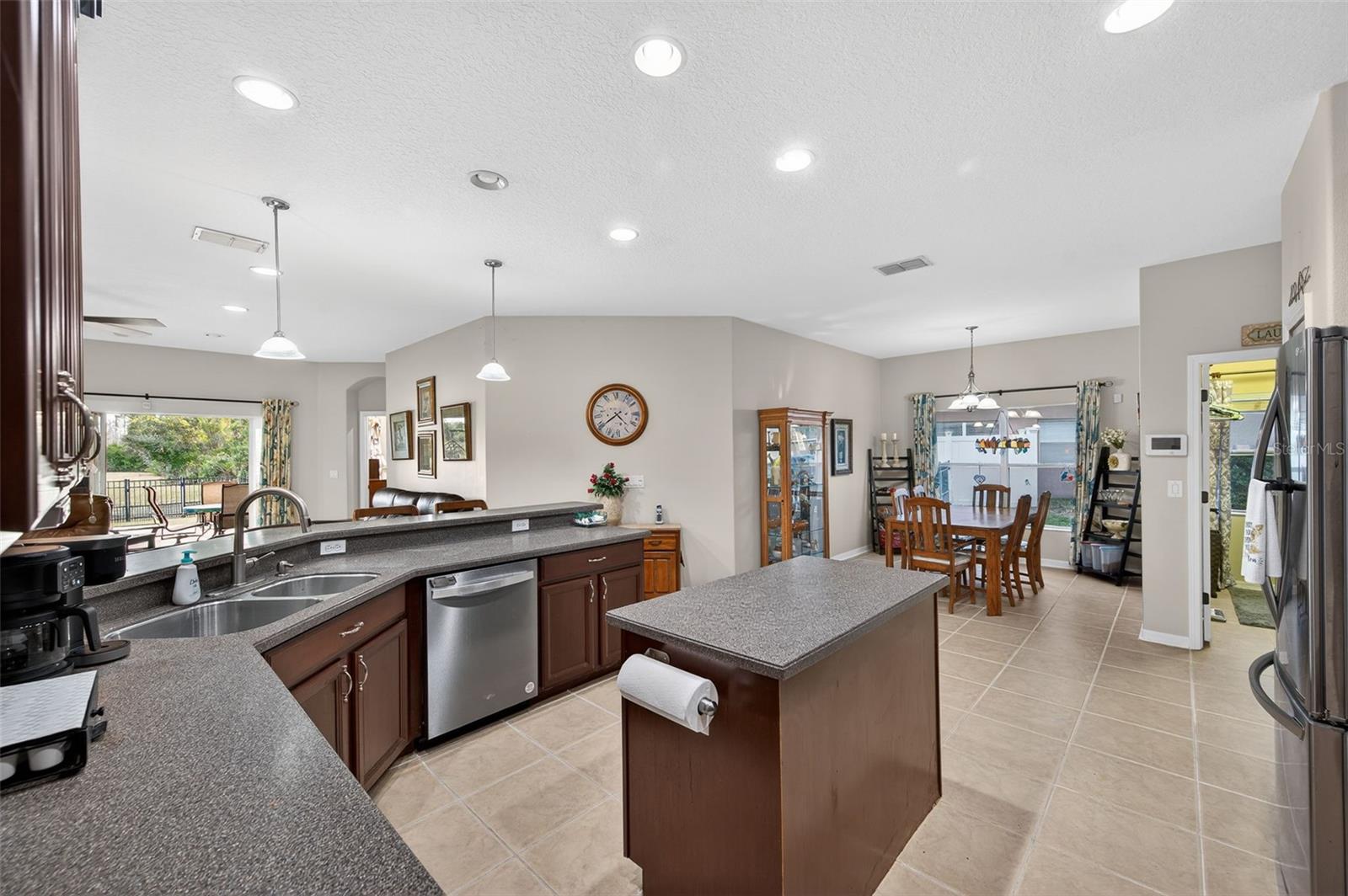 WATERS EDGE - Residential