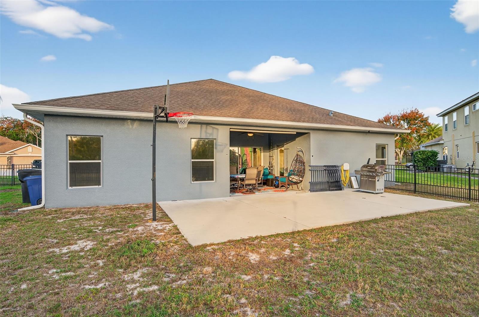 WATERS EDGE - Residential