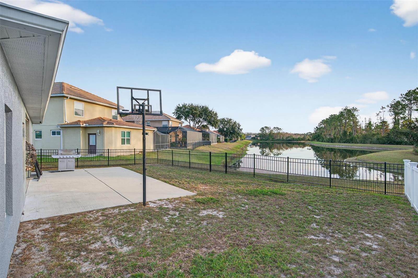 WATERS EDGE - Residential