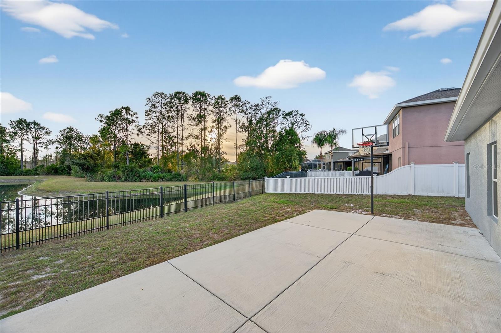 WATERS EDGE - Residential