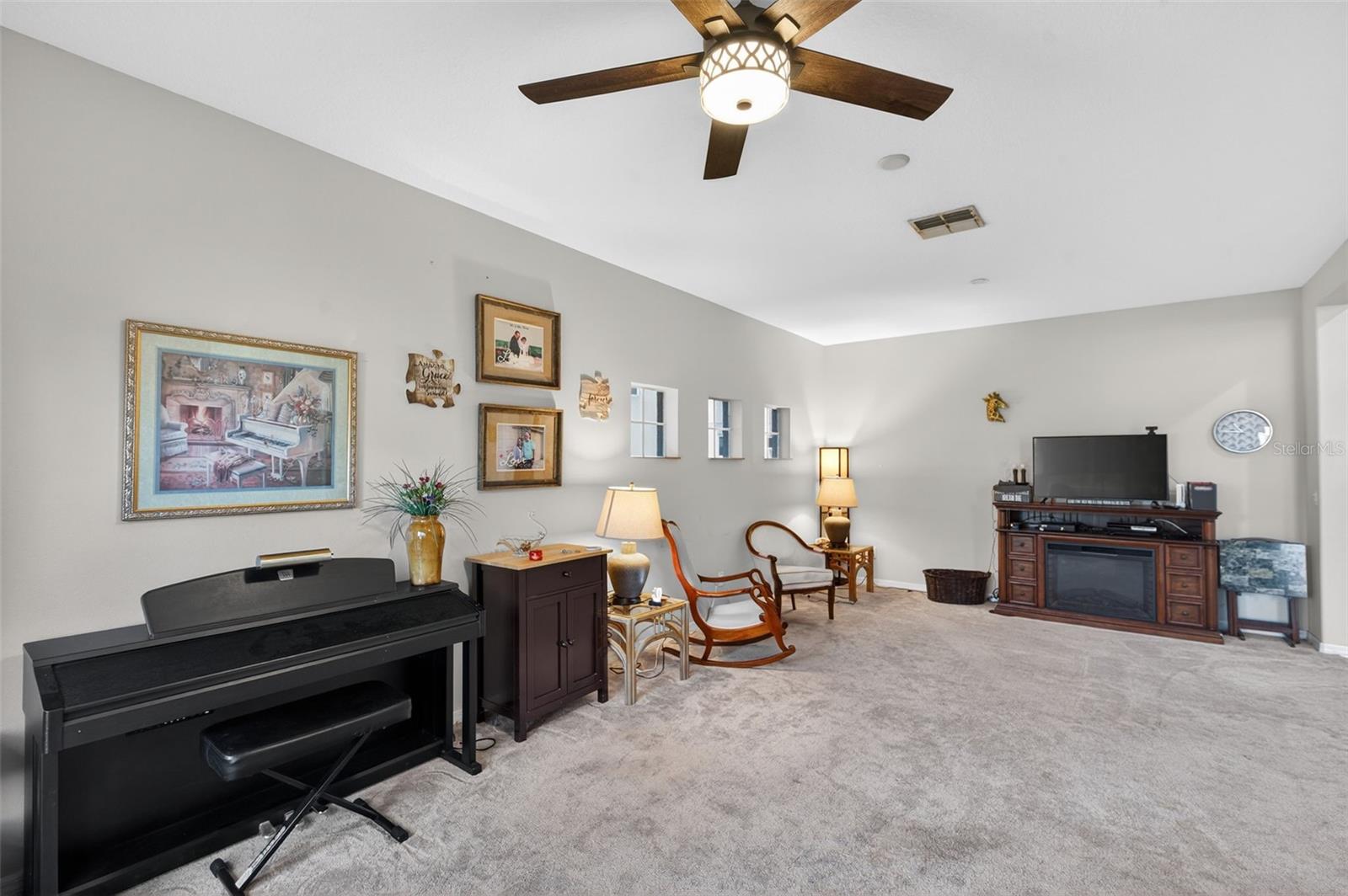 WATERS EDGE - Residential