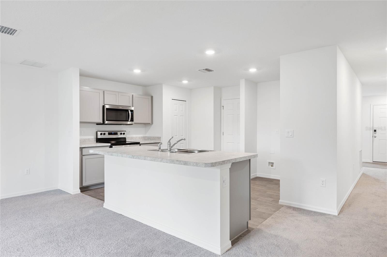 PALM COAST SEC 32 - Residential Lease