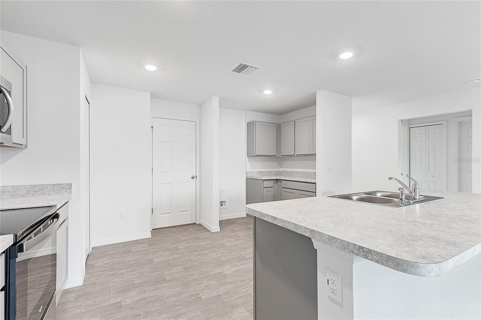 PALM COAST SEC 32 - Residential Lease