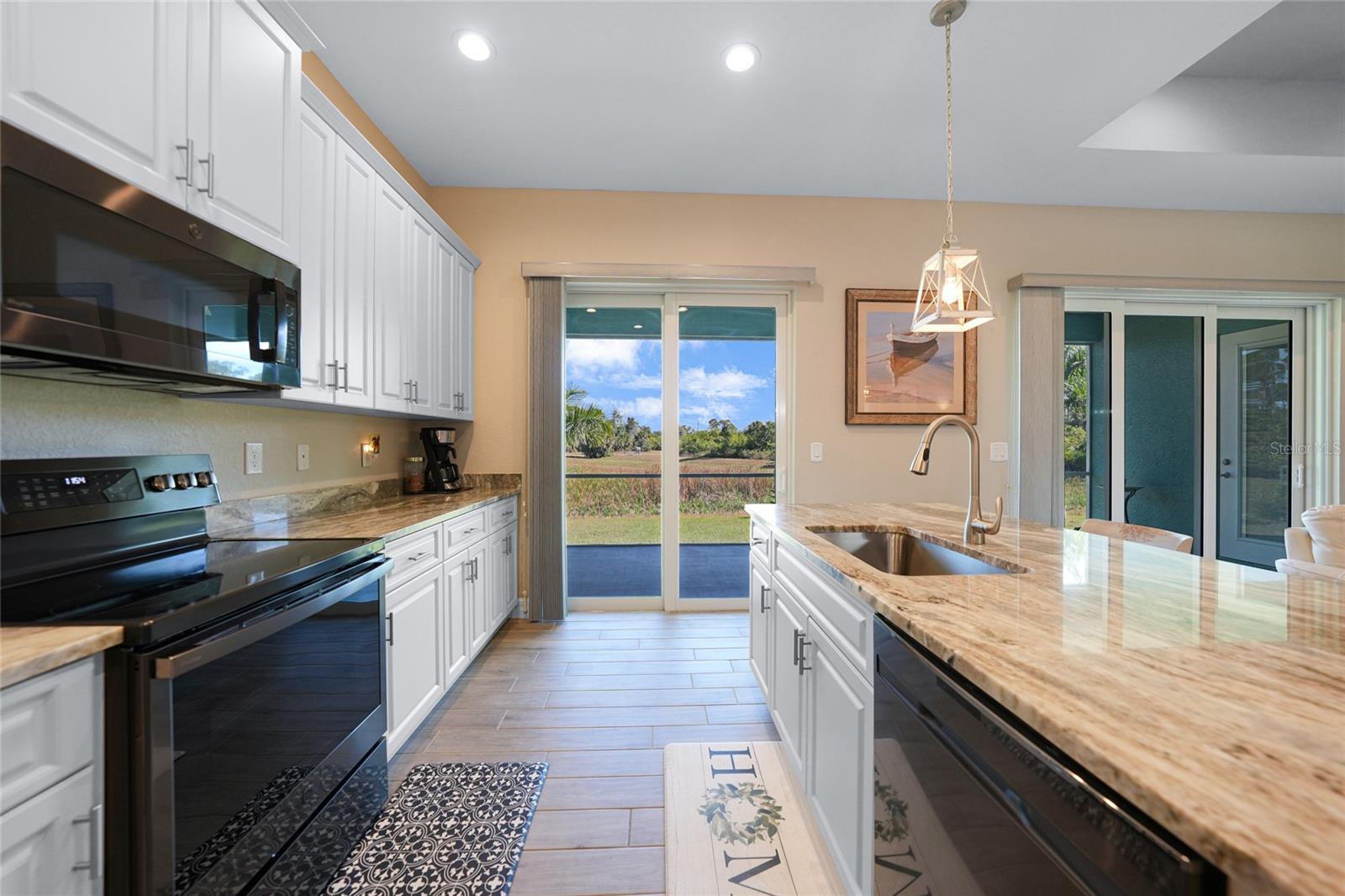 ROTONDA LAKES - Residential