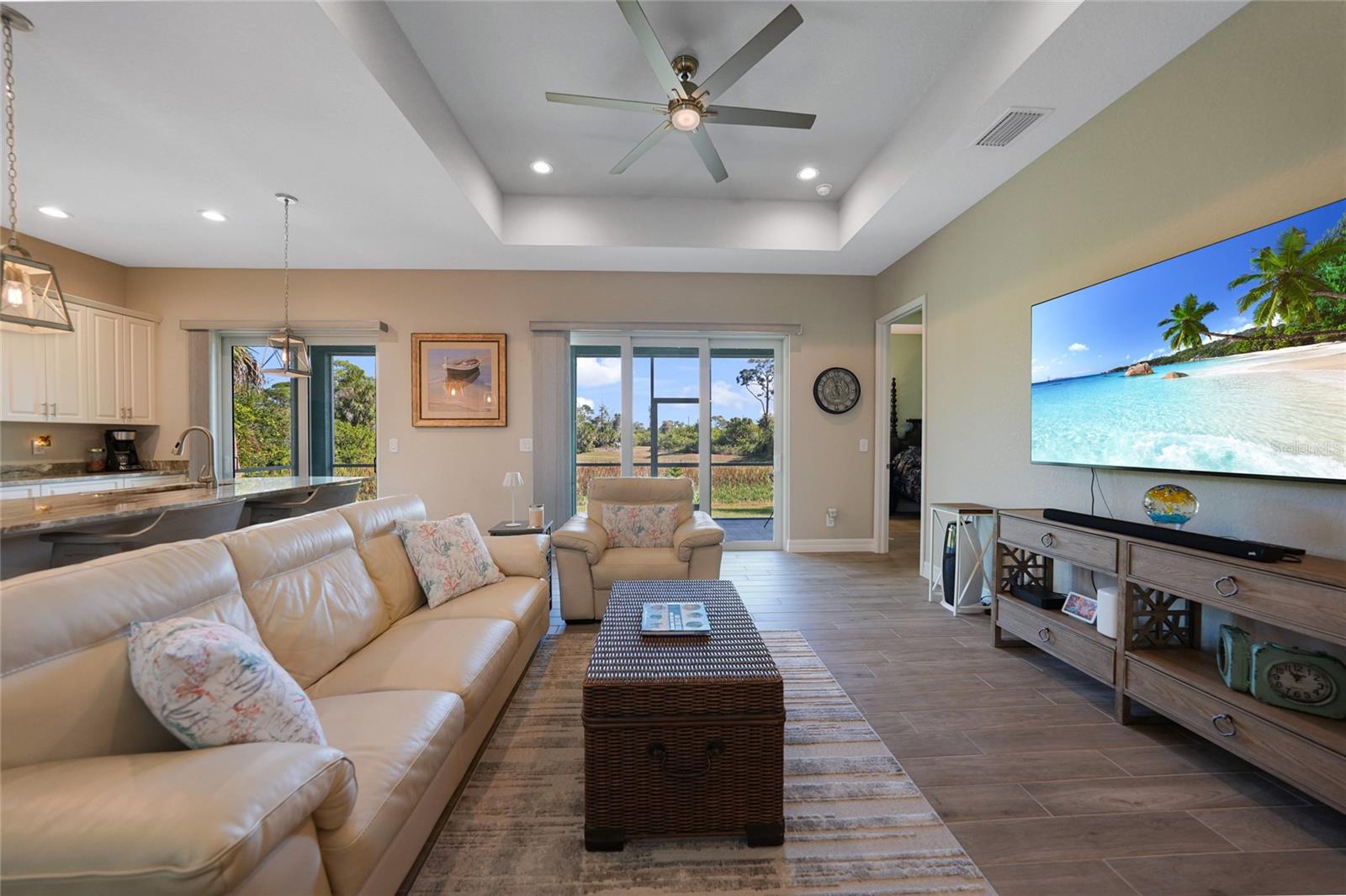 ROTONDA LAKES - Residential