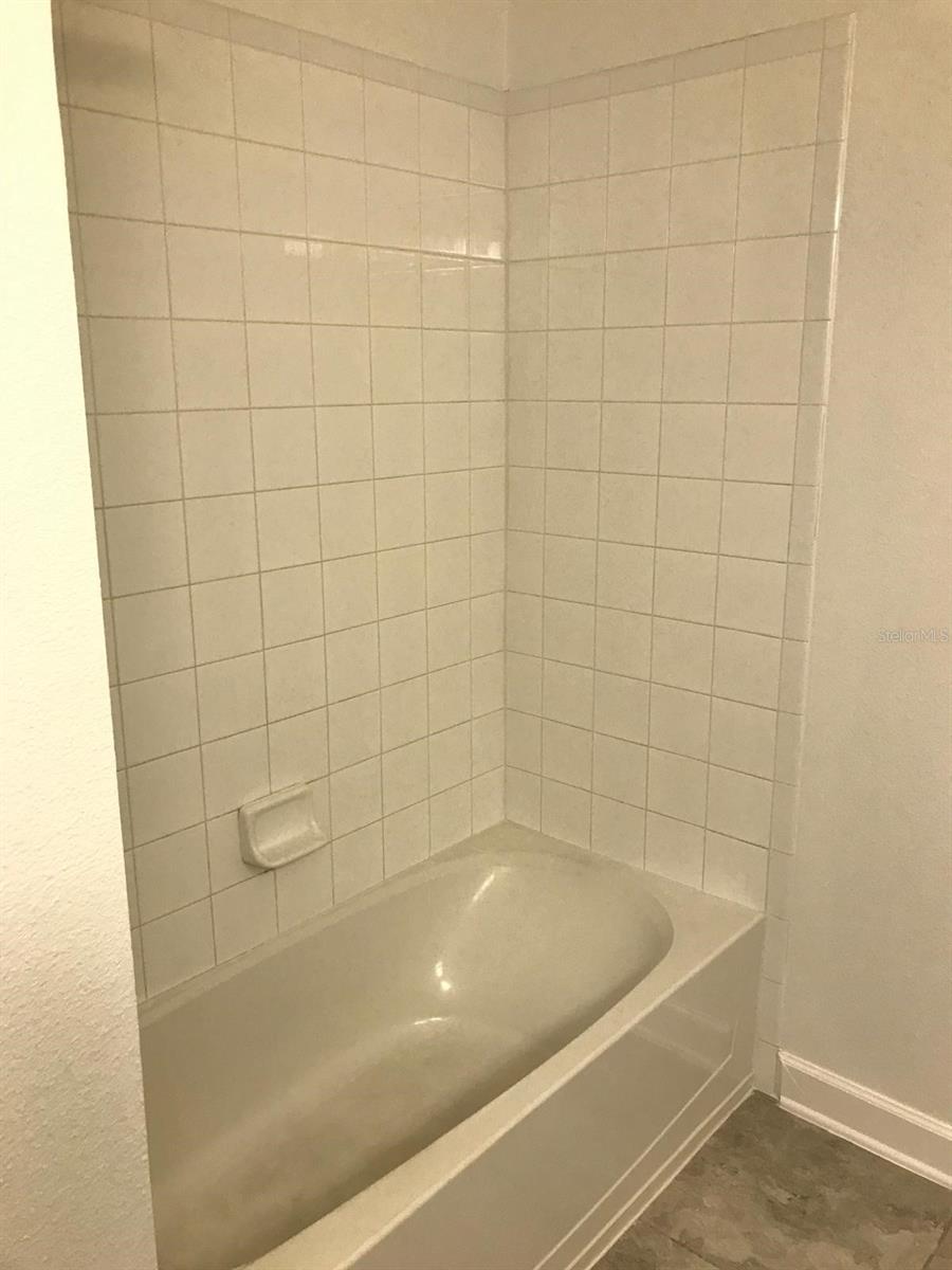 WYNDHAM LAKES ESTATES - Residential