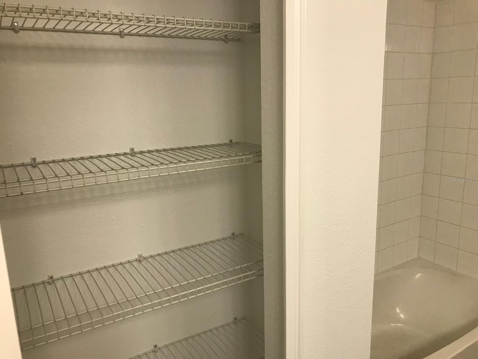 WYNDHAM LAKES ESTATES - Residential