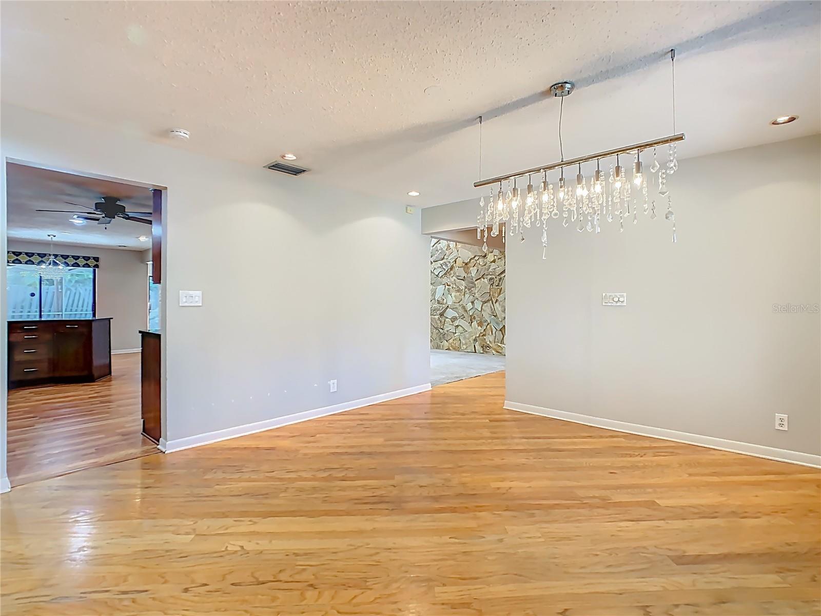 WESTLAKE VILLAGE - Residential