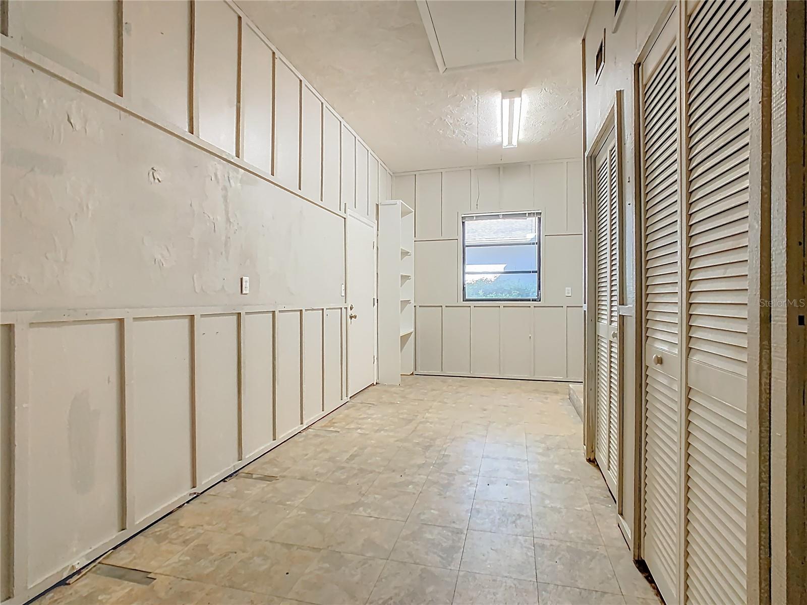 WESTLAKE VILLAGE - Residential