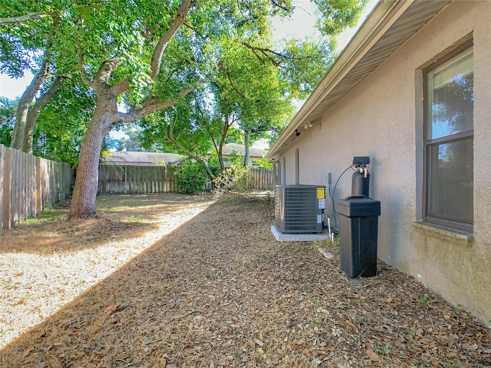 WESTLAKE VILLAGE - Residential