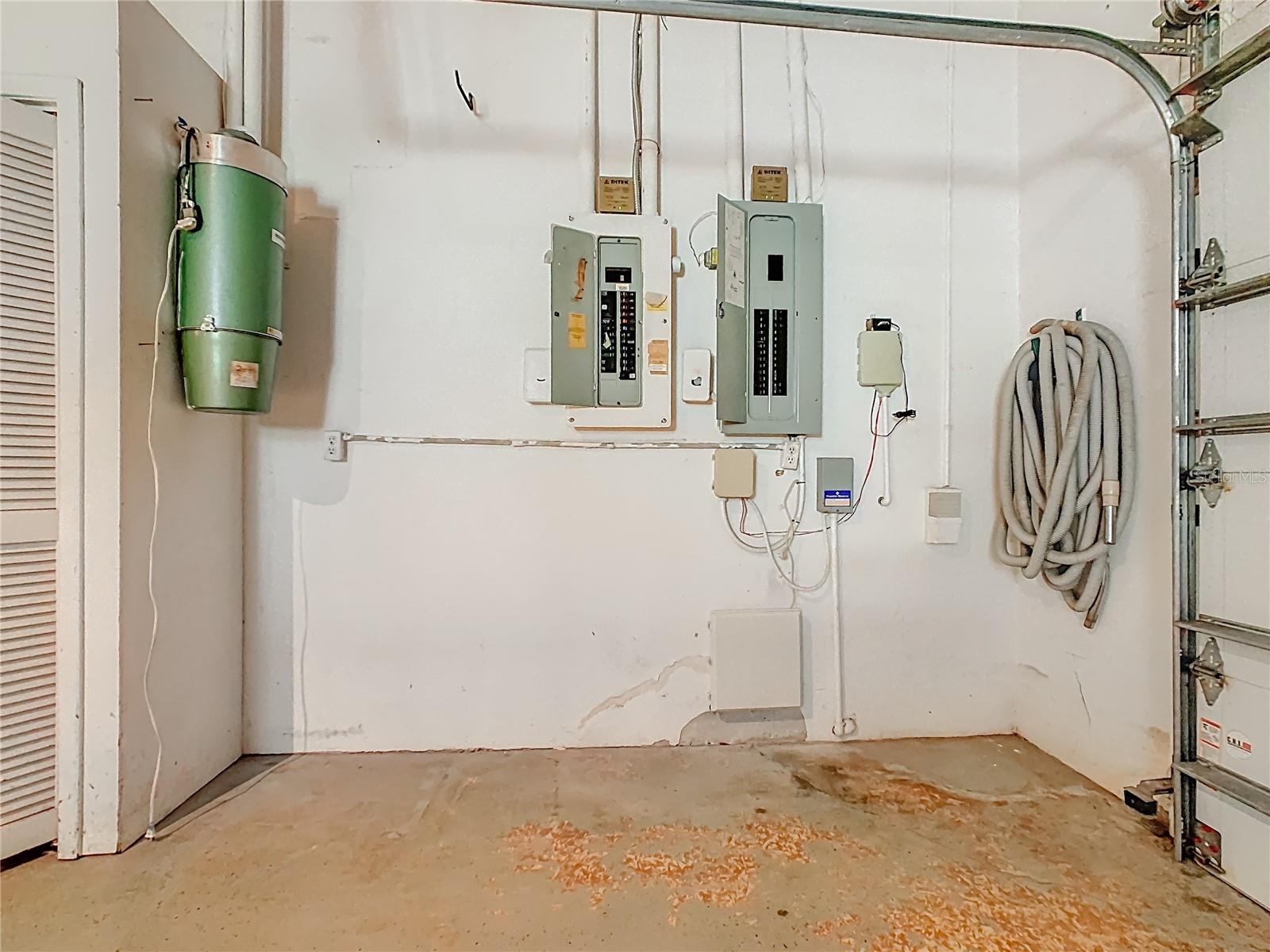 WESTLAKE VILLAGE - Residential