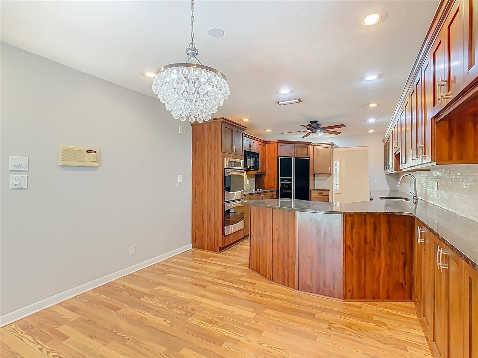 WESTLAKE VILLAGE - Residential