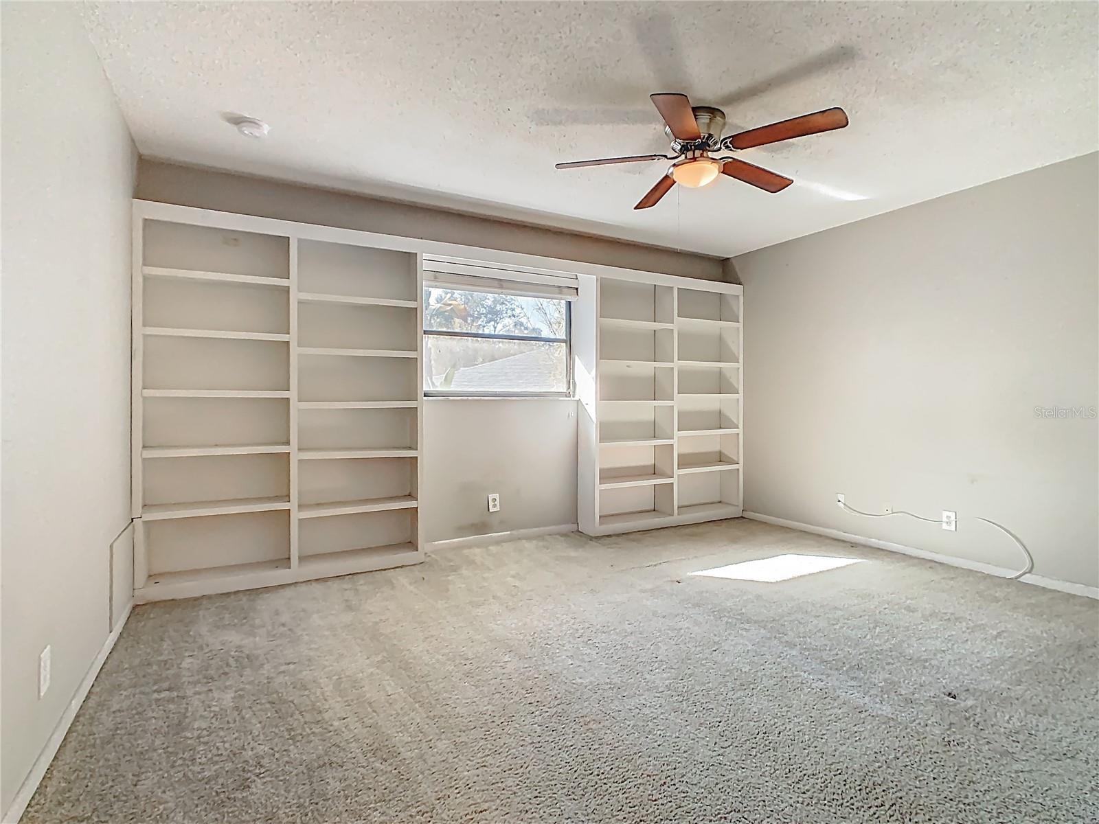 WESTLAKE VILLAGE - Residential