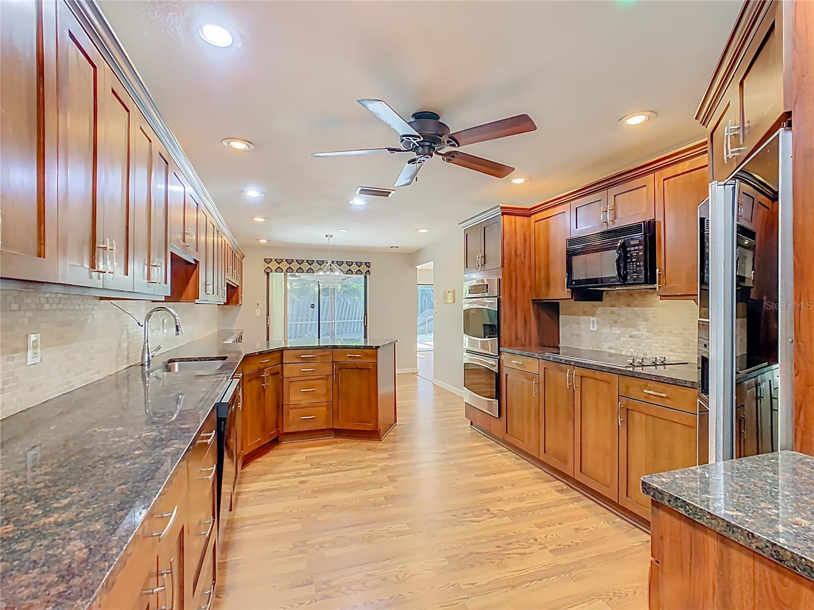 WESTLAKE VILLAGE - Residential