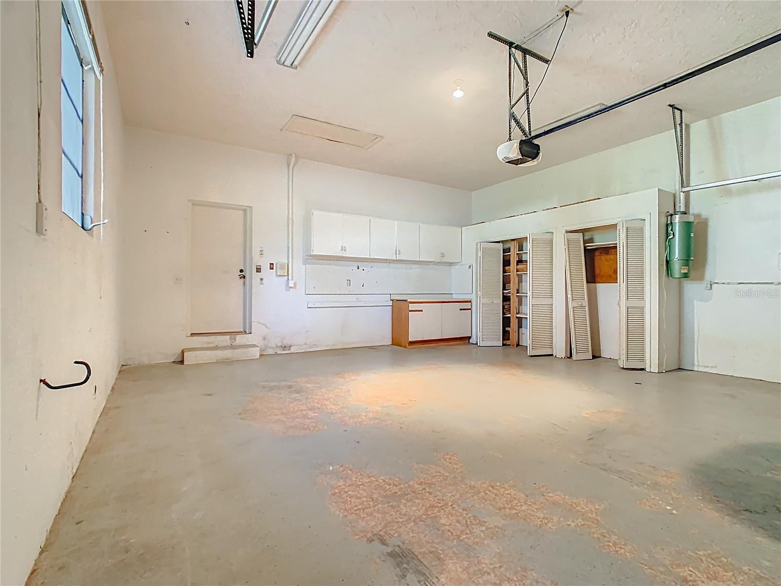 WESTLAKE VILLAGE - Residential