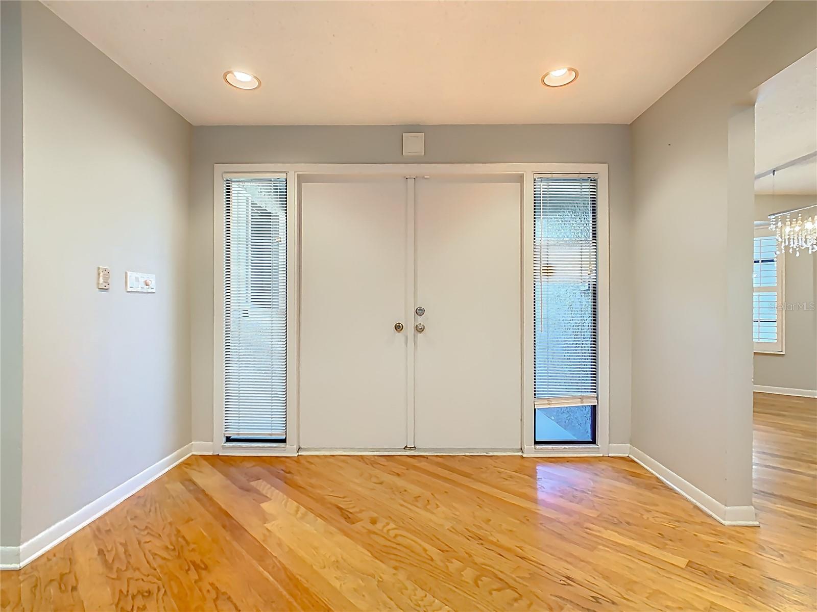 WESTLAKE VILLAGE - Residential