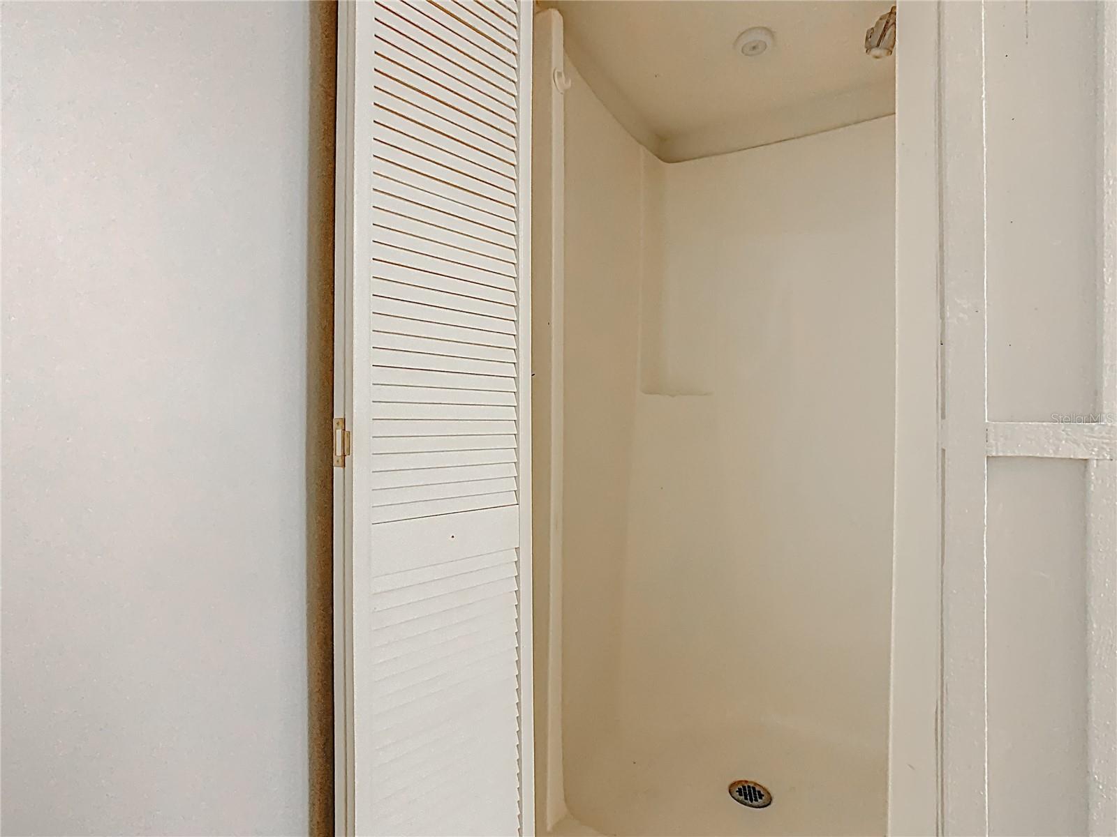 WESTLAKE VILLAGE - Residential