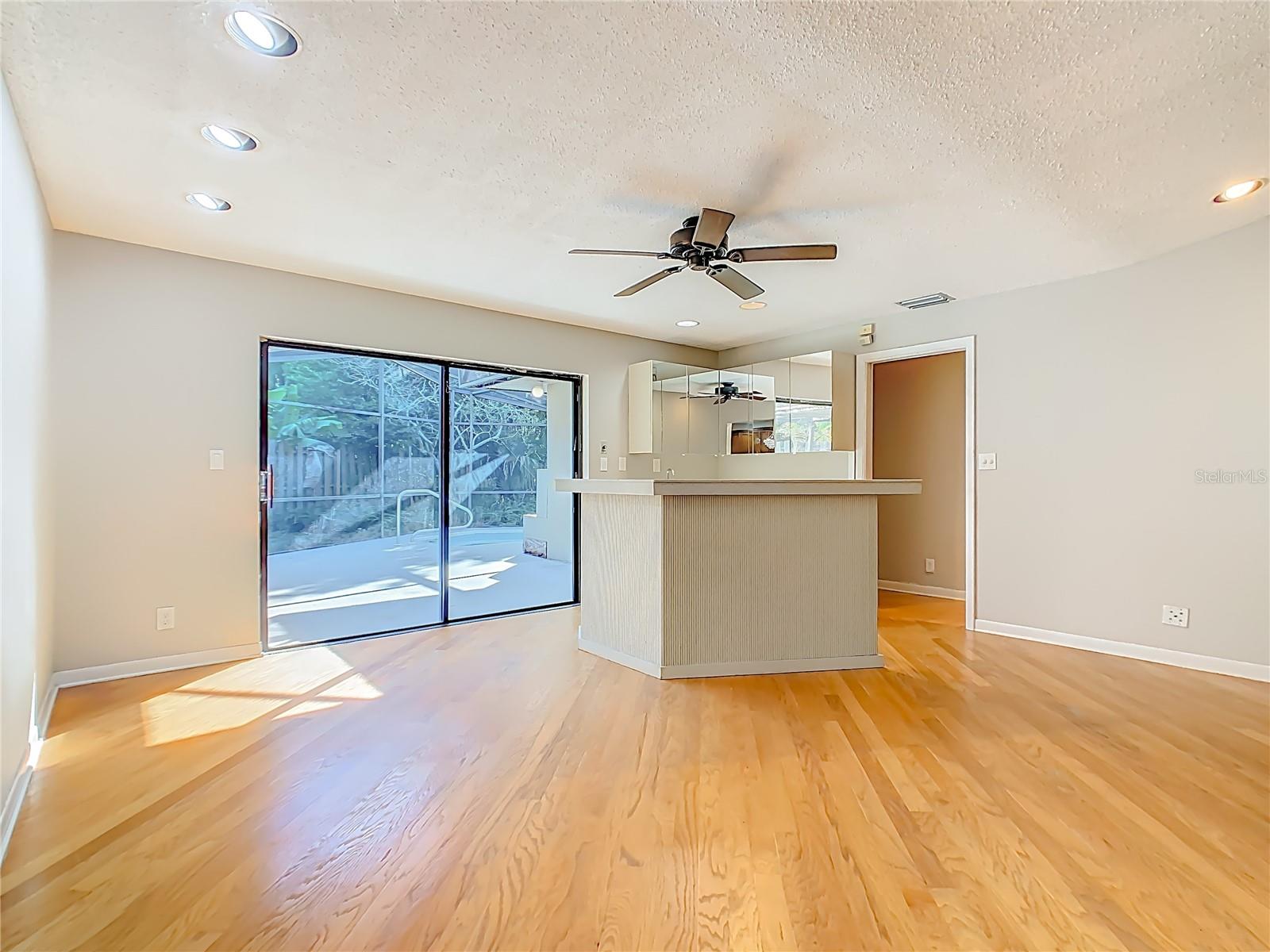 WESTLAKE VILLAGE - Residential