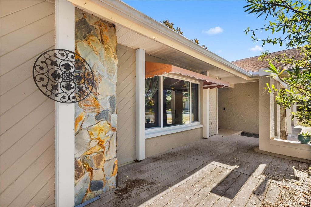 Photo of 37 Osprey Street, Safety Harbor, FL 34695 (MLS # O6363924)