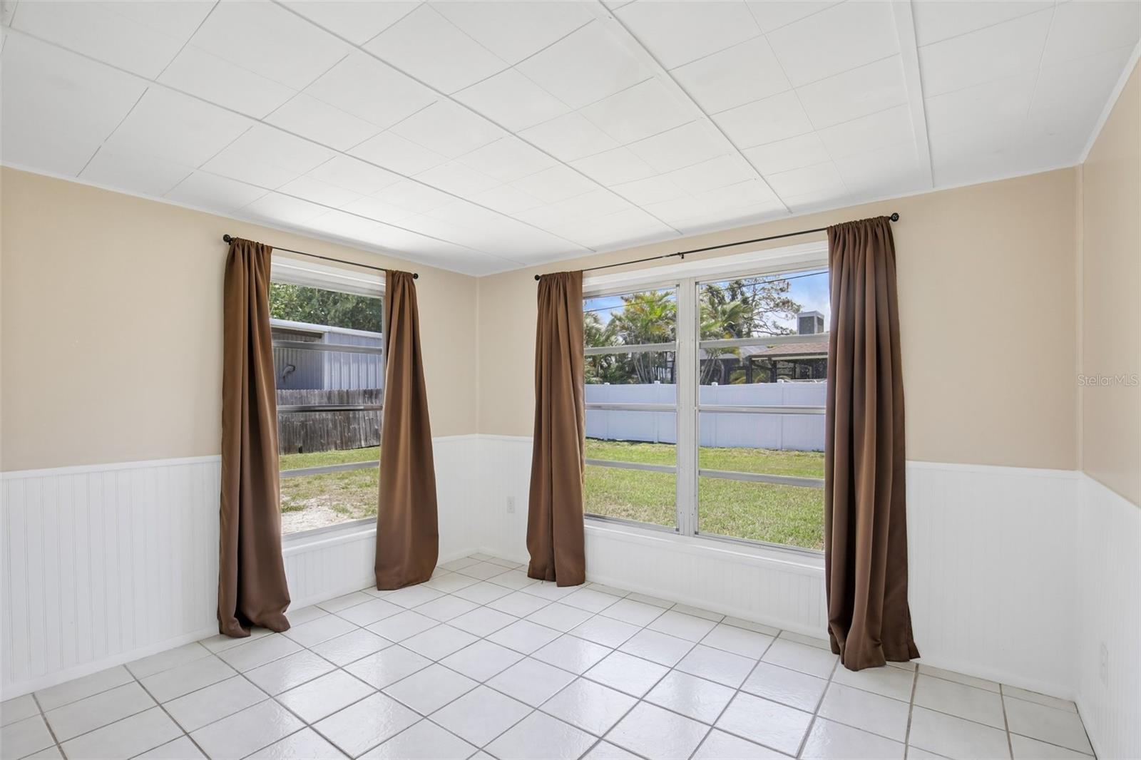 SOUTH VENICE - Residential