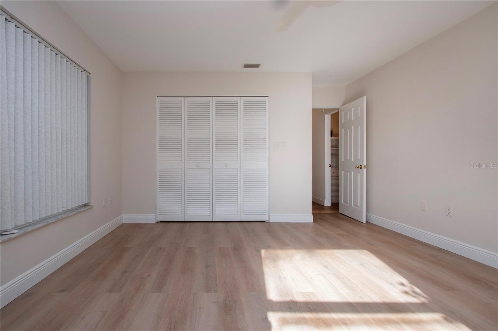 LAS CASAS CONDO - Residential